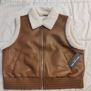Ladies Brown Vest with Cream Fleece Collar